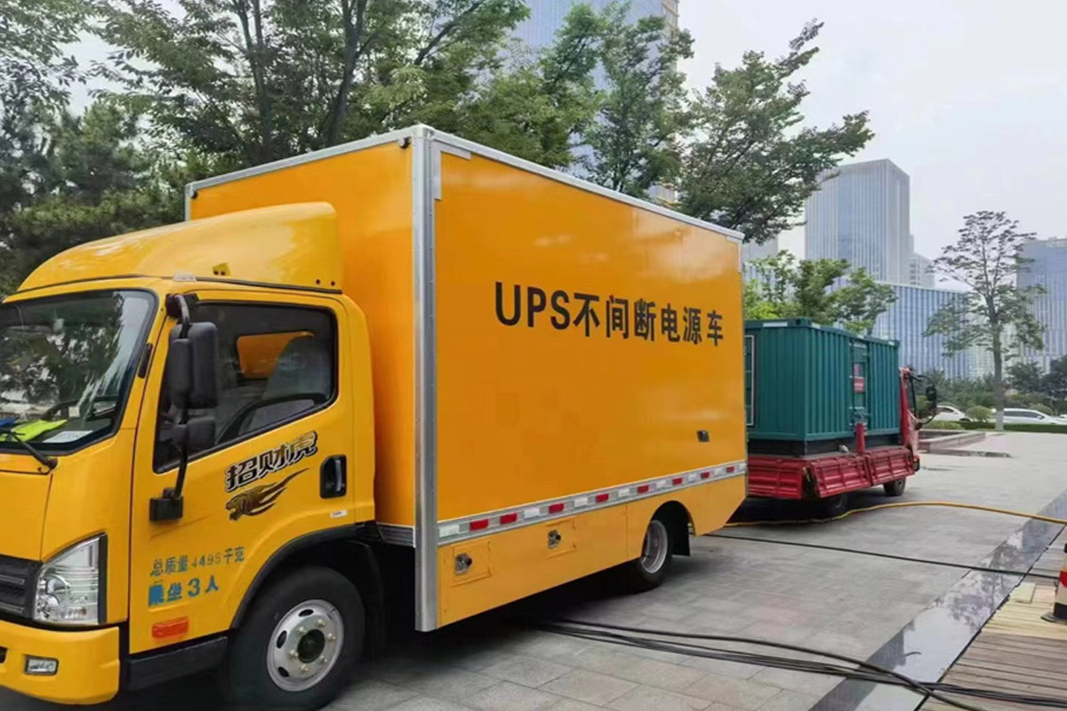 乌拉特中发电机租赁施工现场