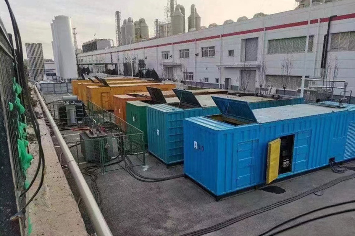 乌拉特中发电机租赁施工现场